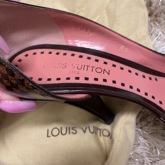 LV Damier patent Leather pumps - Picture 11 of 16